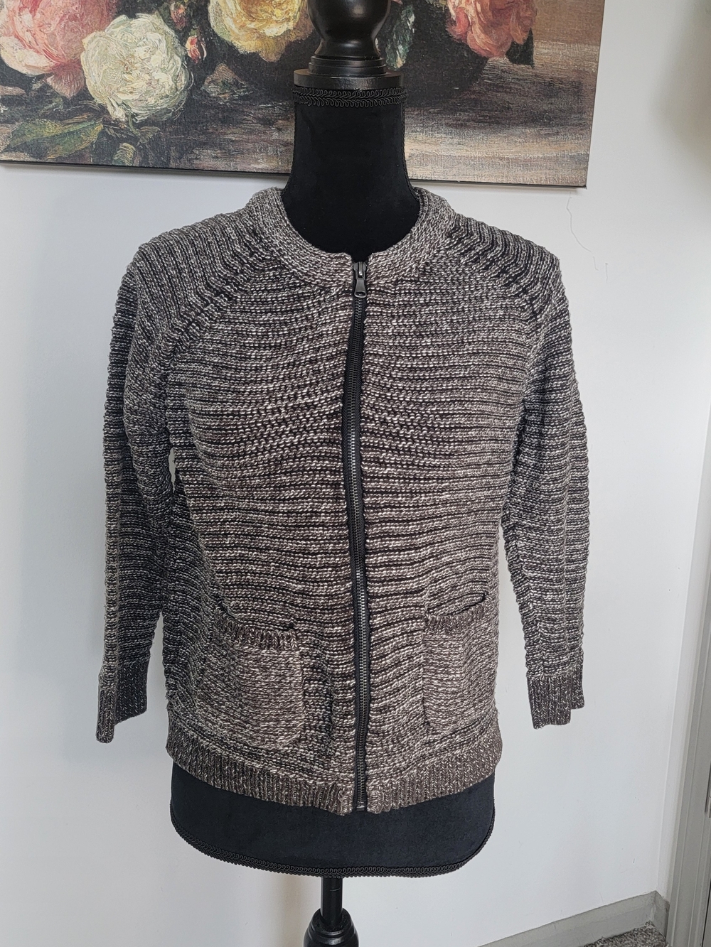 LOFT gray and cream textured knit sweater